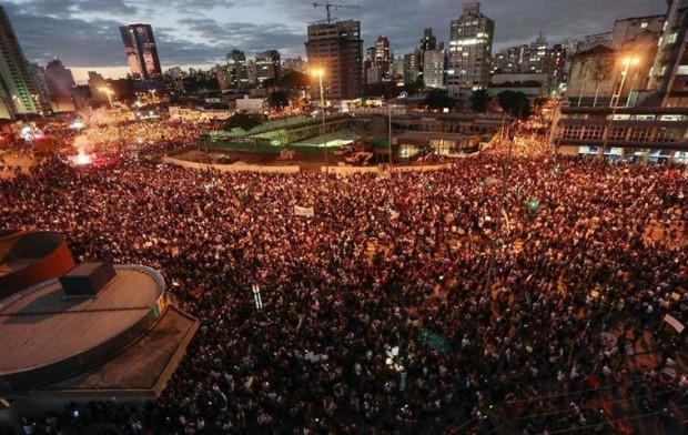 Manifestações-pelo-Brasil-03-620x392